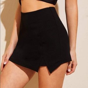 Black short and skirt - skort